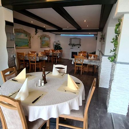Hotel Roessli Oberried am Brienzersee Екстериор снимка