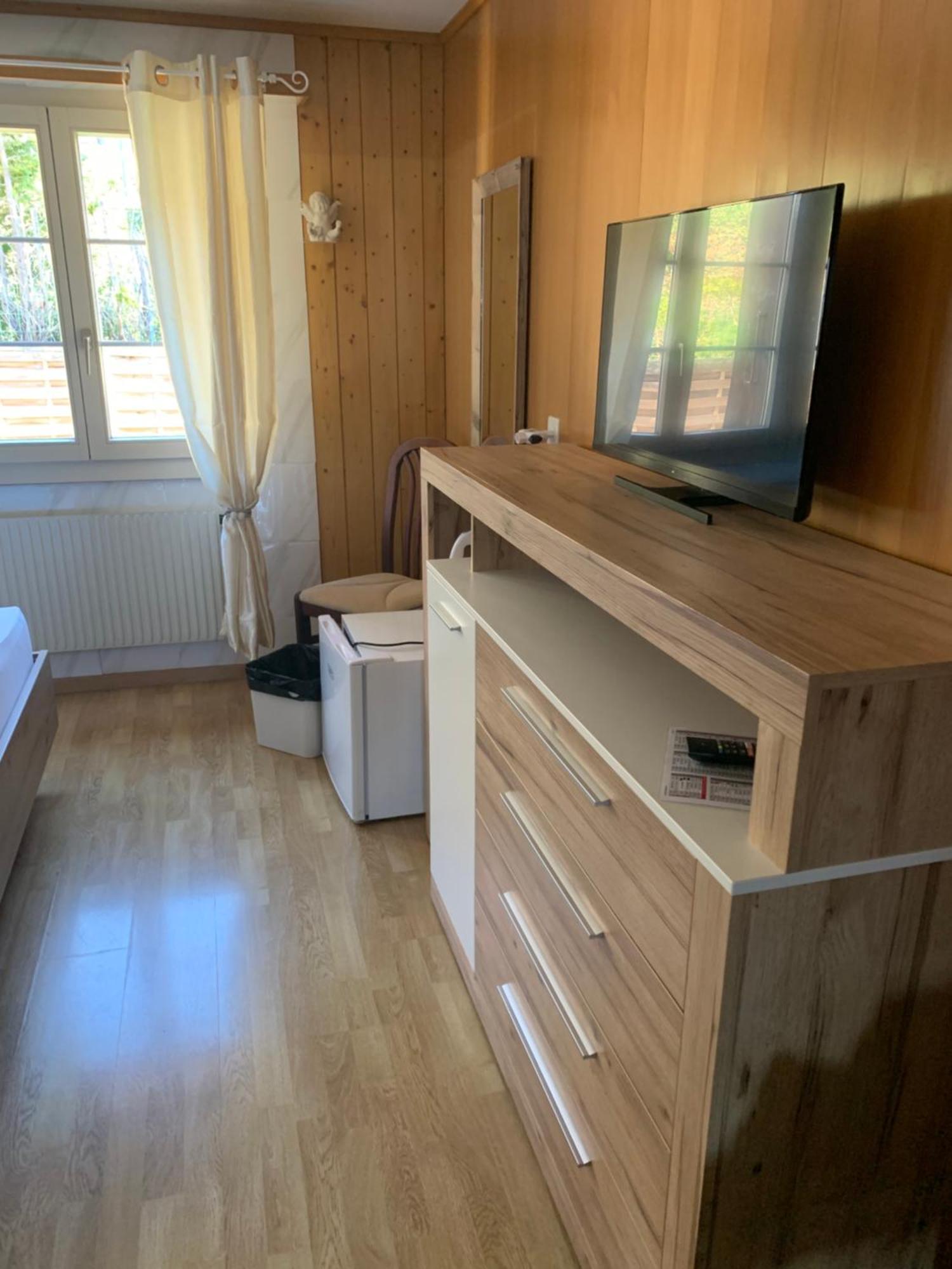 Hotel Roessli Oberried am Brienzersee Екстериор снимка